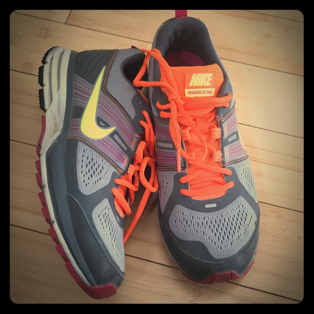 Nike Pegasus Zoom Sneakers - Bright / Lightly Used
